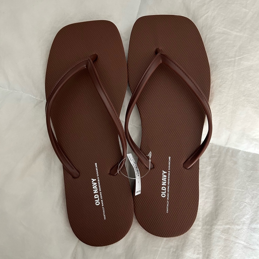 Old Navy Square Toe Flip Flops